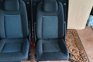 sedili terza fila per auto 7 posti Peugeot 5008
