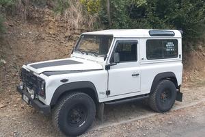 Land Rover Defender 90 td5 iscritta A.s.i.