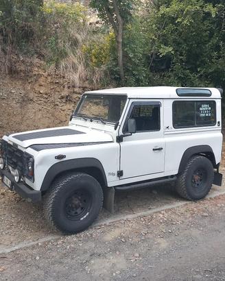Land Rover Defender 90 td5 iscritta A.s.i.