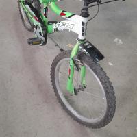 bicicletta per bambin a prezzo trattabile