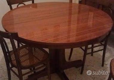 Tavolo in Mogano massello lucidato a specchio