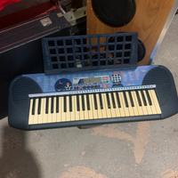 Tastiera psr 140 yamaha con leggio