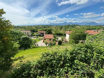 Rustico con giardino panoramico