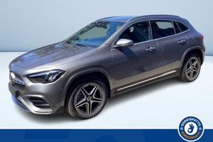 Mercedes-Benz GLA 250 E PLUG-IN HYBRID AUTOMA...