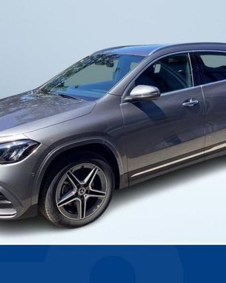 Mercedes-Benz GLA 250 E PLUG-IN HYBRID AUTOMA...