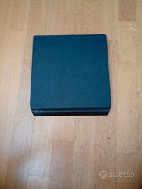 PS4 con accessori 