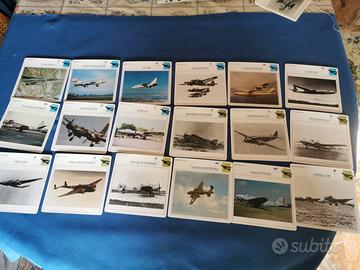 36 cartoncini degli aerei militari del mondo