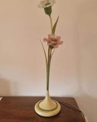 Sistema illuminazione a fiori in vetro colorato