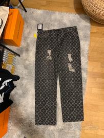 Pantaloni lv