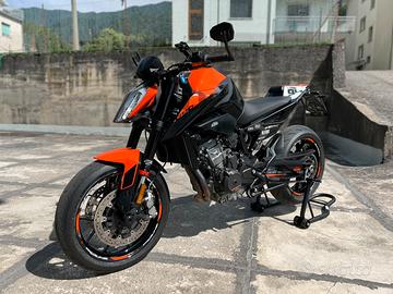 Ktm Duke 890 + Tech pack