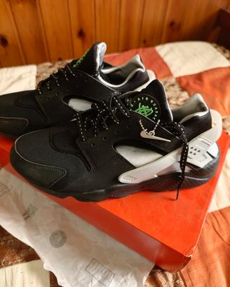 Nike Air Huarache F22 taglia 44