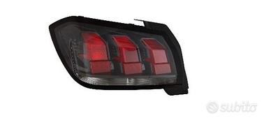 Fanale posteriore sinistro Peugeot 208