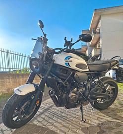 YAMAHA XSR 700- 2023- 4.500 KM-UNIPROP.-GARANTITA