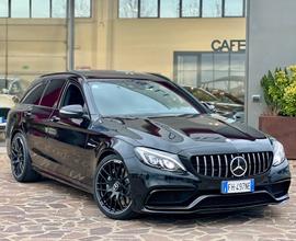 Mercedes-benz C 63 AMG V8 BITURBO - iva esposta -