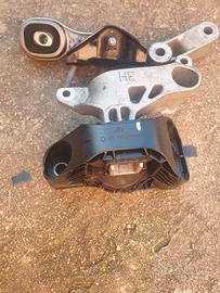 supporto motore superiore dx renault captur
