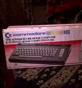 Consolle Commodore 16 home computer