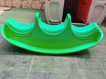 Dondolo coccodrillo in plastica