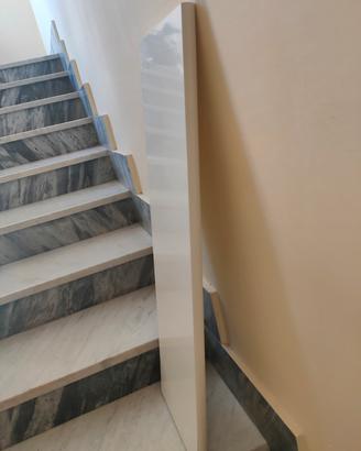 tre mensole in legno massello laccato bianco con s