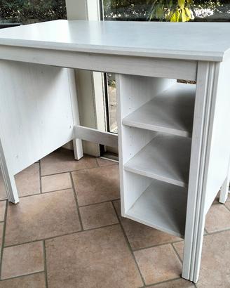 Scrivania IKEA Brusali bianca