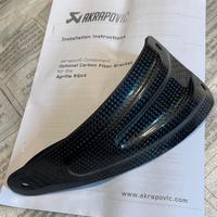 Staffa Akrapovic in carbonio