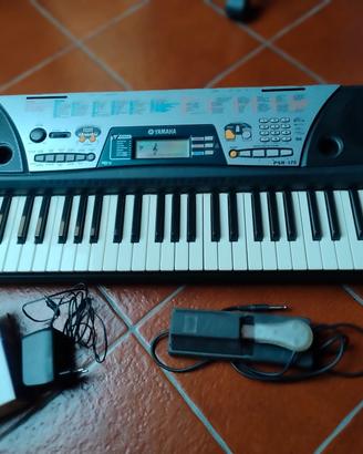 Pianola Yamaha PSR-175 completa con scatola 
