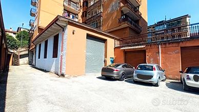 Atripalda - Locale di 453 mq. Garage / Deposito