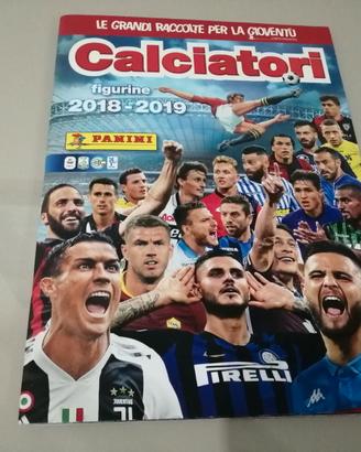 Album figurine panini 2018/19 con 265 figurine 