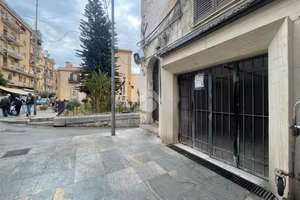 NEGOZIO A MONREALE
