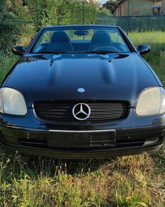 Mercedes-Benz SLK 230