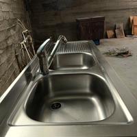Lavello cucina 2 vasche e gocciolatoio in acciaio 