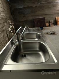 Lavello cucina 2 vasche e gocciolatoio in acciaio 