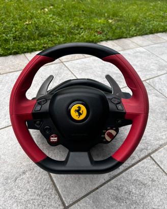 Volante Thrustmaster Ferrari 458 con pedali (Xbox)