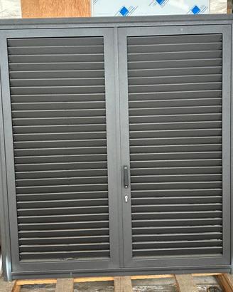 PERSIANA IN FERRO NERO MICACEO