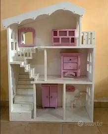 Casa per bambole intermanente in legno