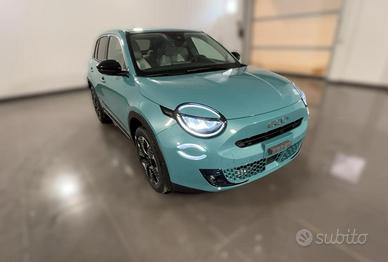 FIAT 600 Hybrid DCT MHEV La Prima PROMO