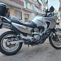 Transalp 650 V anno 2003.