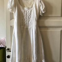 Abito bianco in puro lino