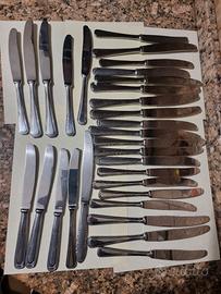 Servizio coltelli in acciaio inox 