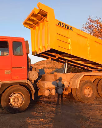 Autocarri RIBALTABILI TARGA GIALLA VARIE DISPOBILT