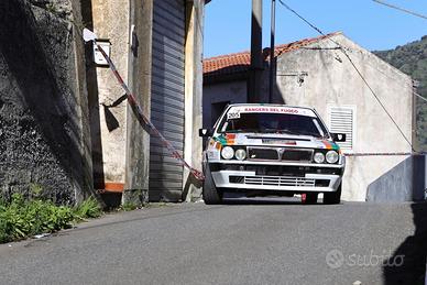 LANCIA DELTA INTEGRALE 16 v rally slalom salite