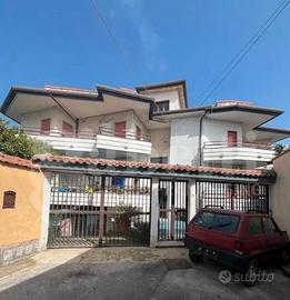 Palazzina di 4 appartamenti a Pignataro Maggiore