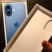 iPhone 16 NUOVO Ultramarine - 128gb (Non attivato)