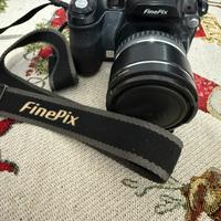 Fuji Finepix S5500 fotocamera digitale zoom 10X