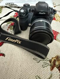 Fuji Finepix S5500 fotocamera digitale zoom 10X