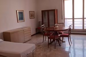 Camere arredate a studentesse
