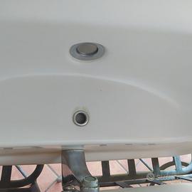 Lavandino bagno bianco