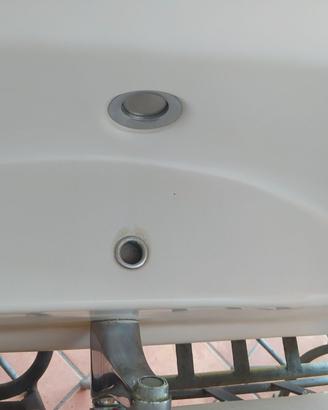Lavandino bagno bianco