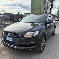 Audi Q7 3.0 V6 TDI 233CV quattro tiptronic 270.000