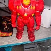 giocattolo di hulk buster della marvel