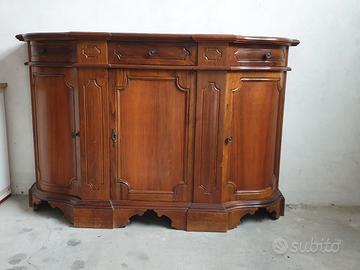credenza in noce con piattaia